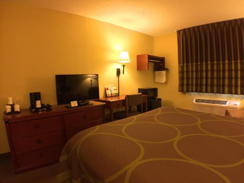 Super 8 By Wyndham 2* Ithaca