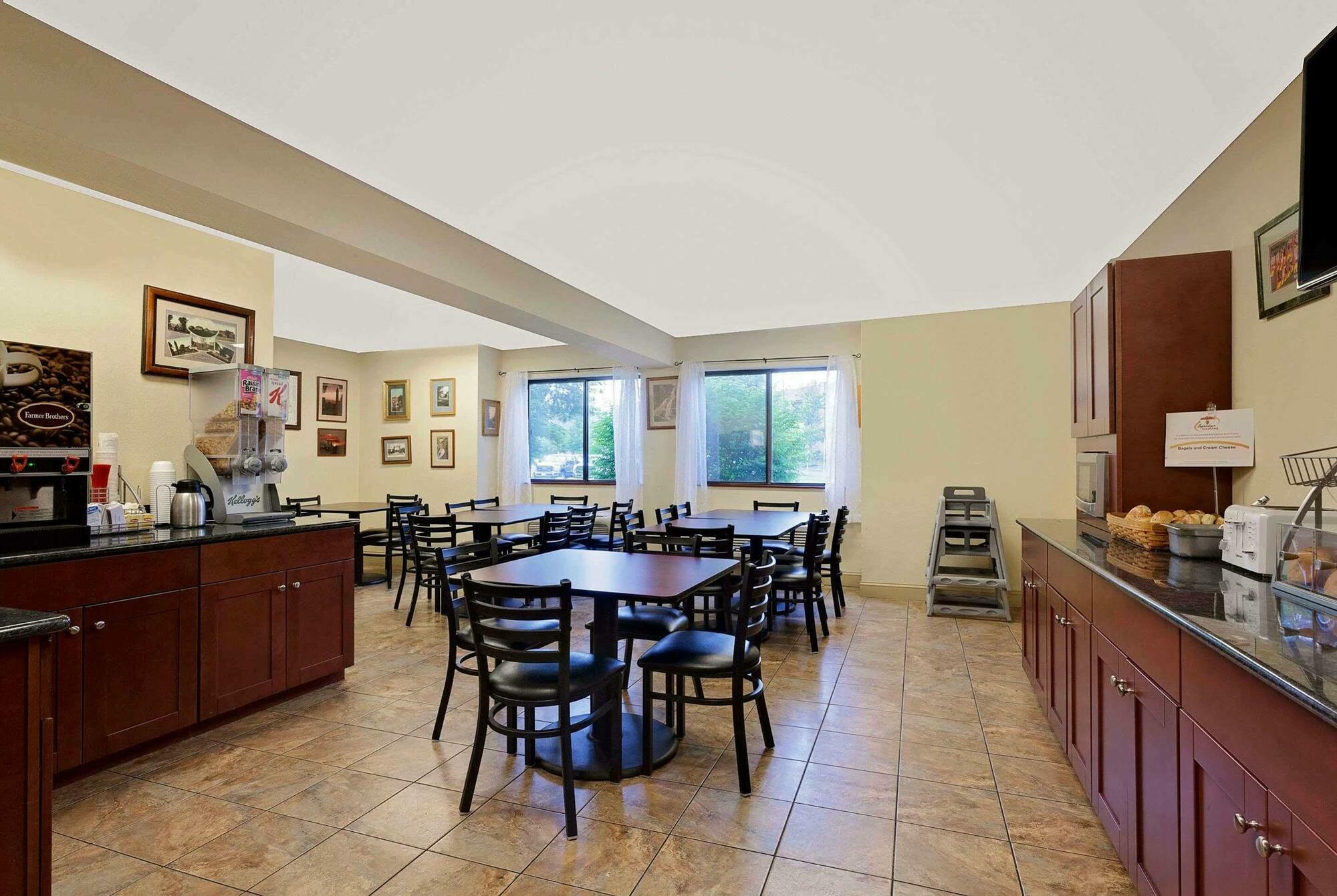 Hotel Super 8 By Wyndham