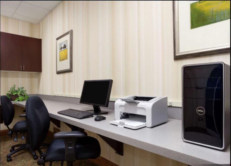 Hotel Country & By Radisson, Ithaca, Ny 3*