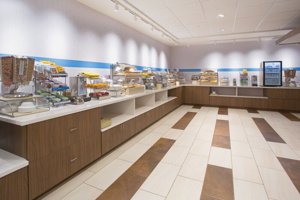 Hotel Express & By Ihg Ithaca