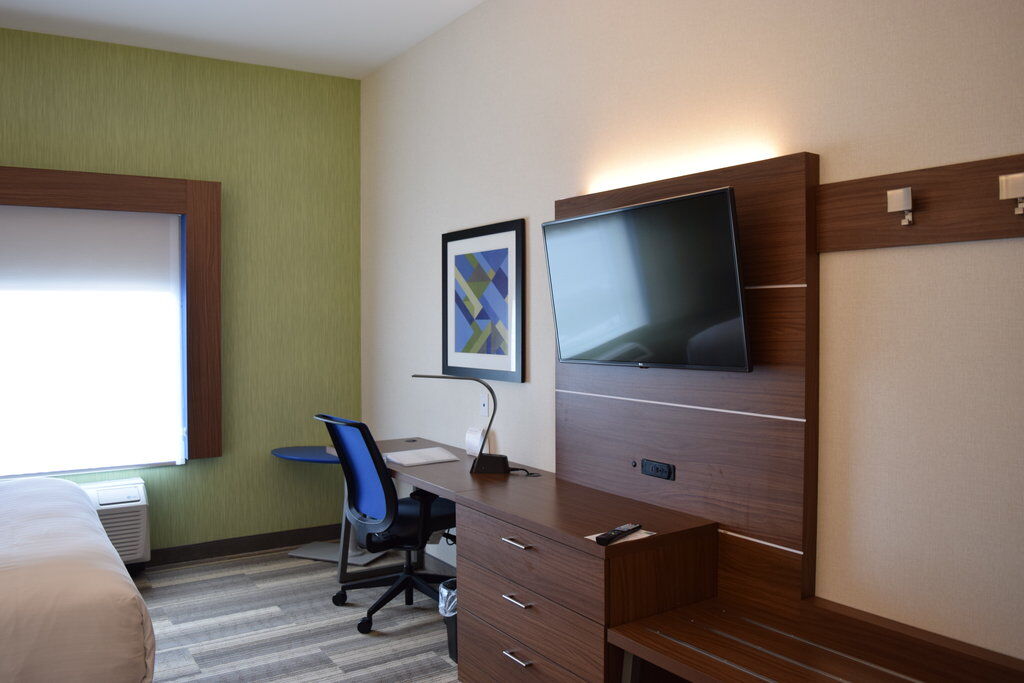 Hotel Express & By Ihg 3*