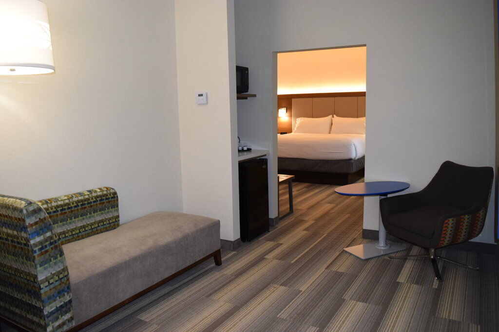 Express & By Ihg Hotel 3*