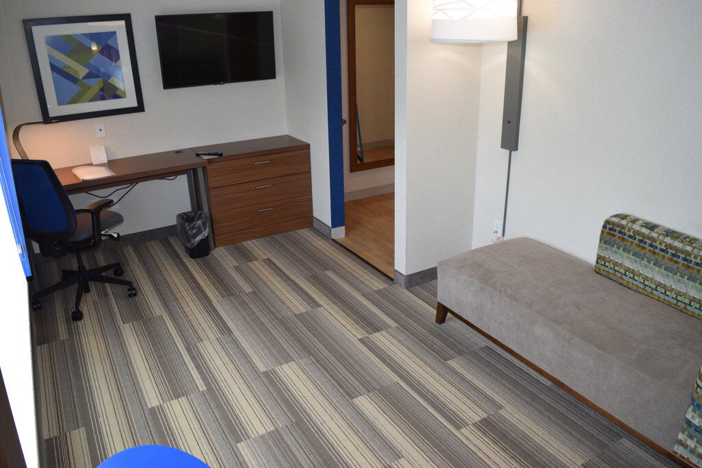Hotel Express & By Ihg Ithaca