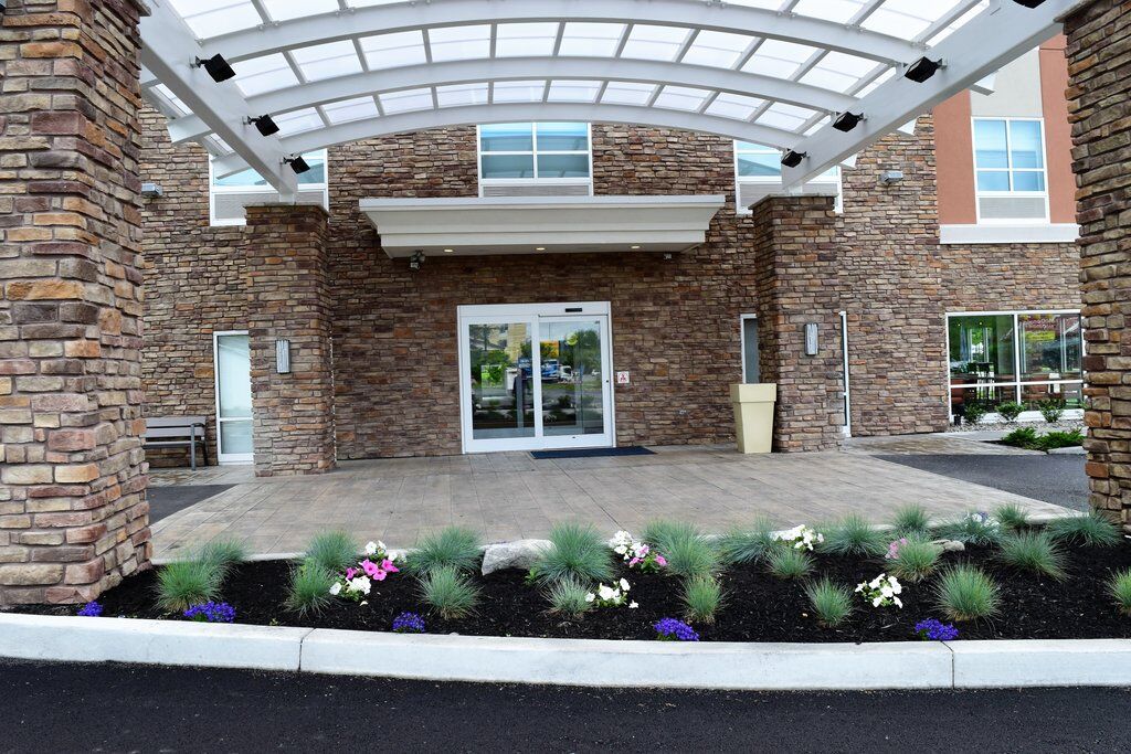 Hotel Express & By Ihg Ithaca