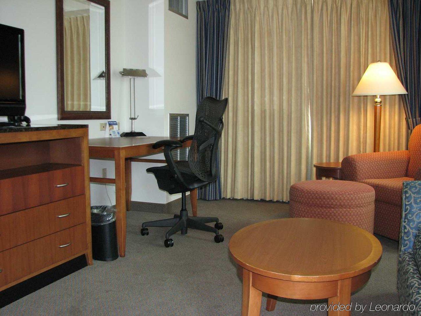 Hilton Garden 3*