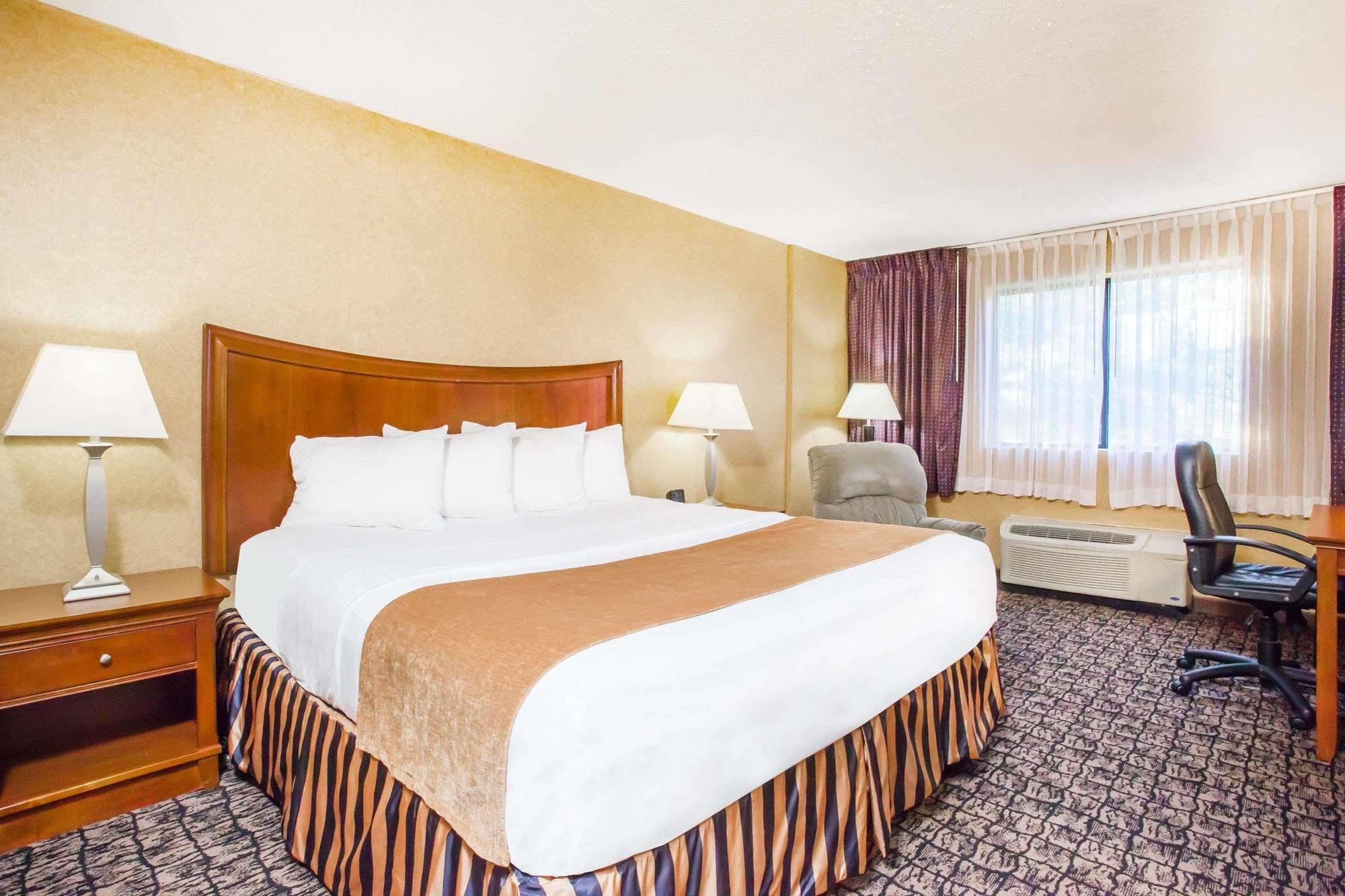 Clarion - Airport 3* Ithaca