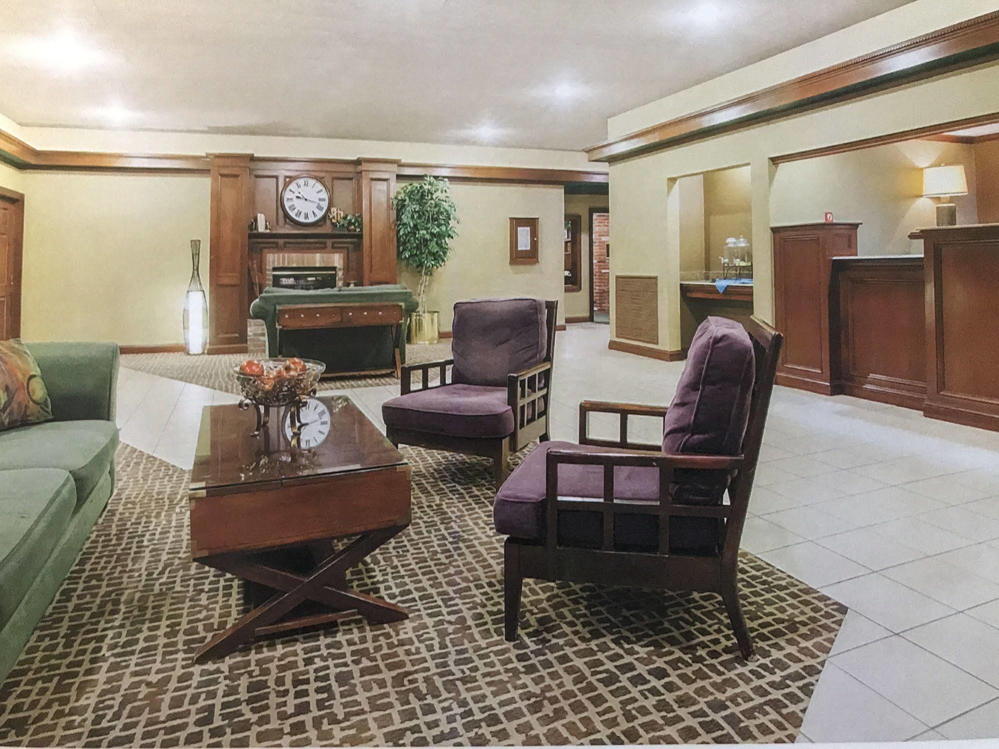 Hotel Clarion - Airport
