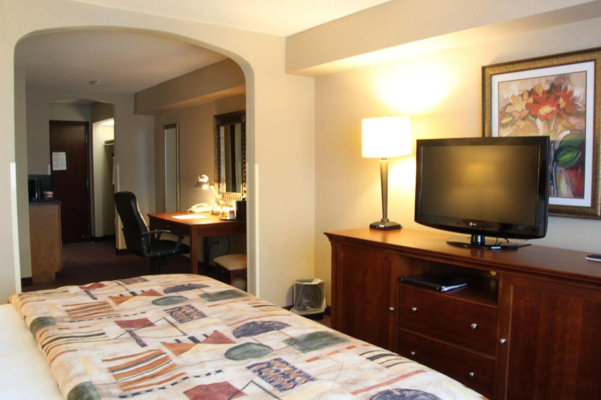 Hotel Clarion - Airport 3*