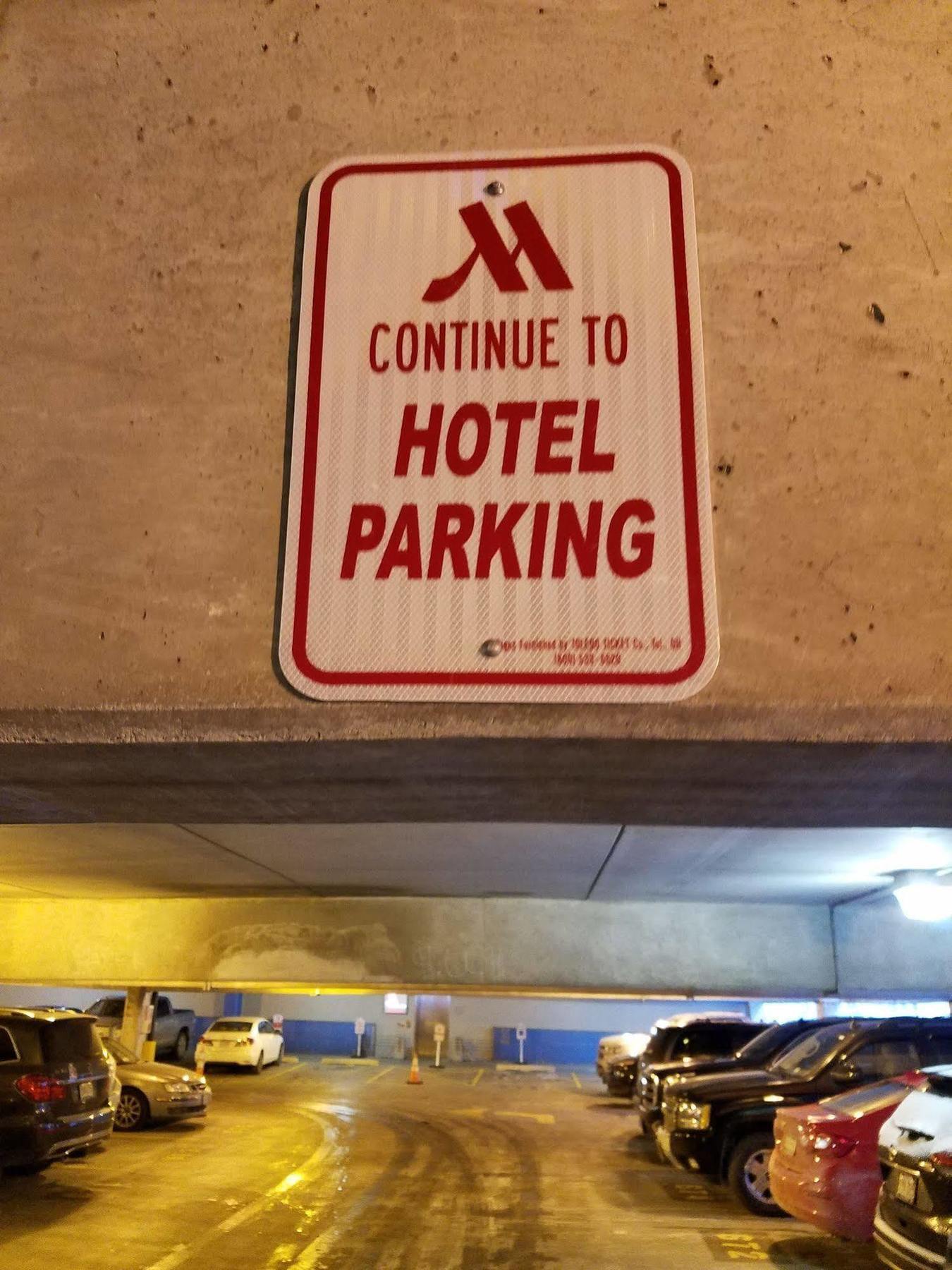 Marriott Downtown On The Commons Hotel 4*
