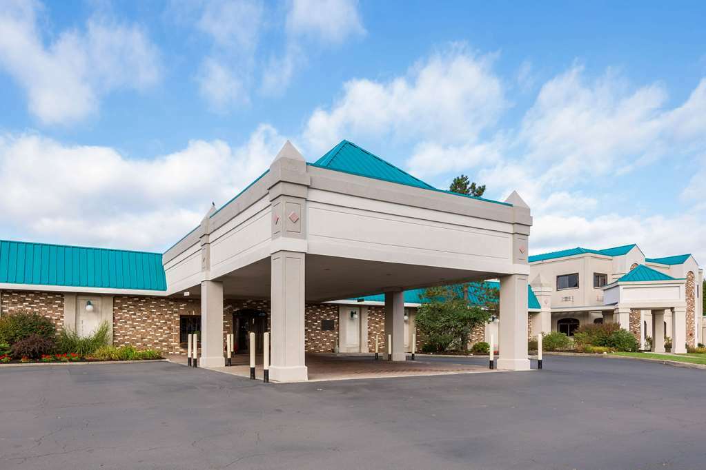 Clarion - Airport 3* Ithaca