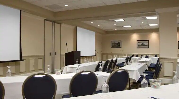 Hilton Garden